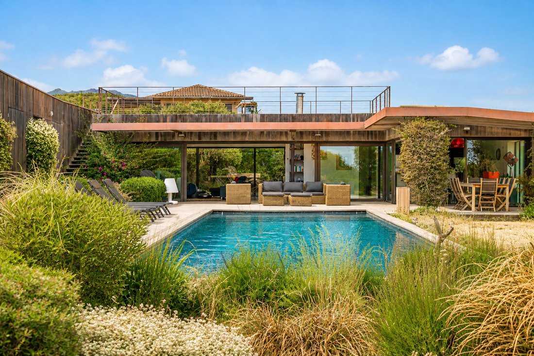 Villa in Pianottoli-Caldarello, Corsica, France 1 - 17852616