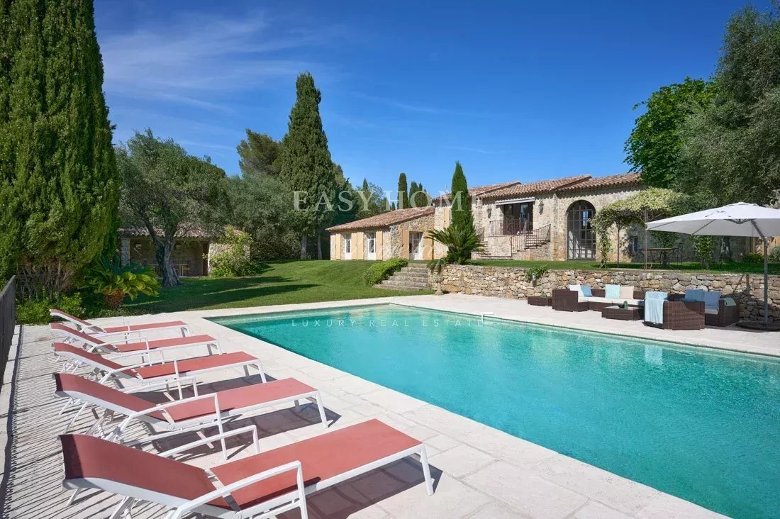Villa in Mougins, Provence-Alpes-Côte d'Azur, France 2 - 11942299