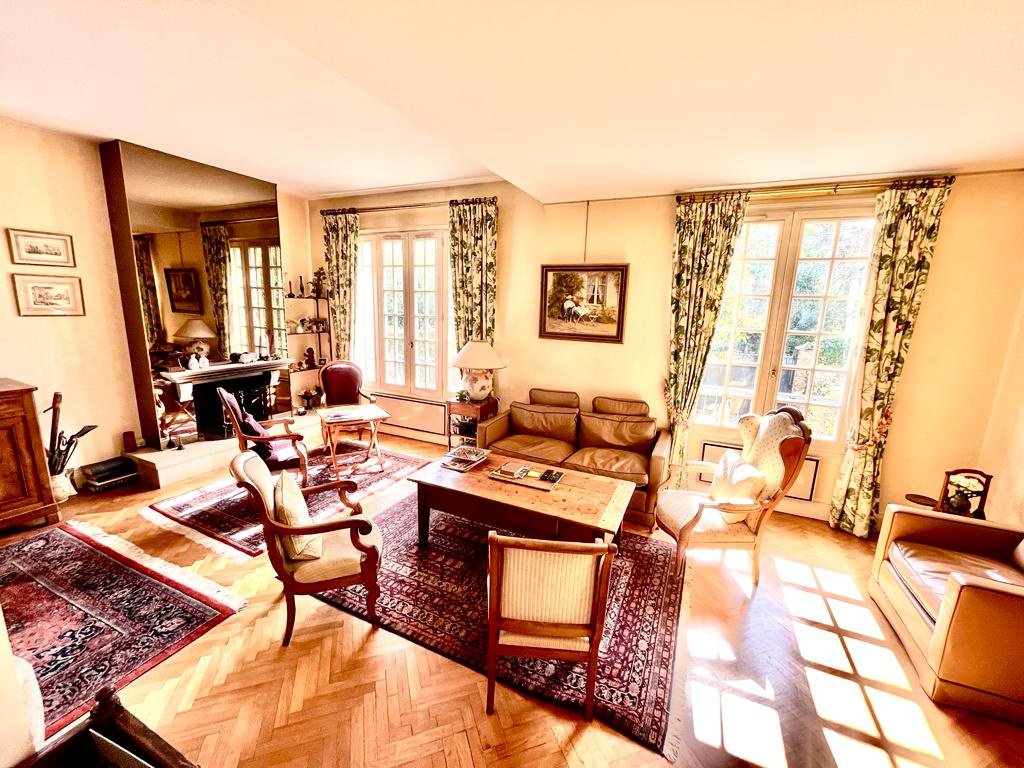 House in Chateau de Vaucresson, Vaucresson, France 3 - 17852554