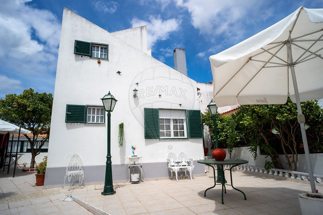 House in Carnaxide e Queijas, Lisbon, Portugal 2 - 17808749