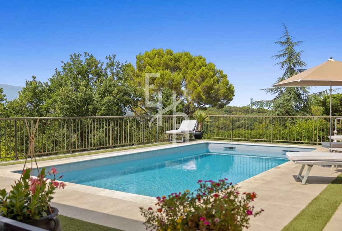 Villa in Les Impiniers-Font de Cine-Vaucontrade, Vallauris, France 2 - 17851426