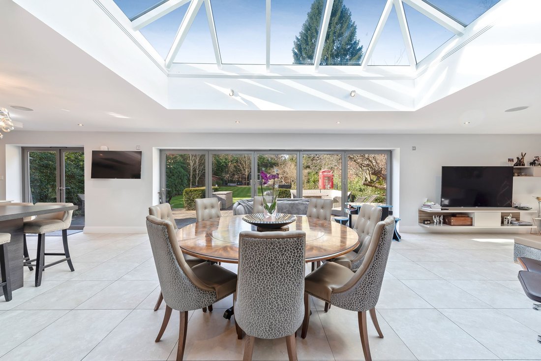 House in Ascot, England 5 - 17851625