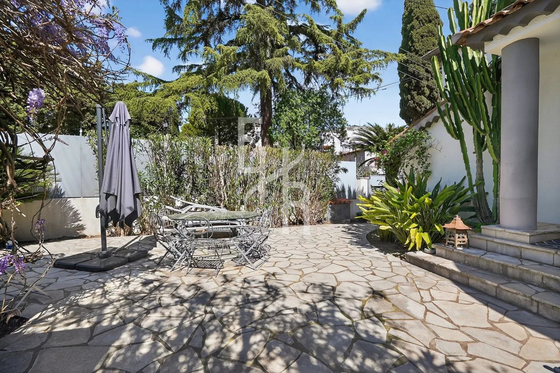 Villa in Cannes, Provence-Alpes-Côte d'Azur, France 4 - 17851735