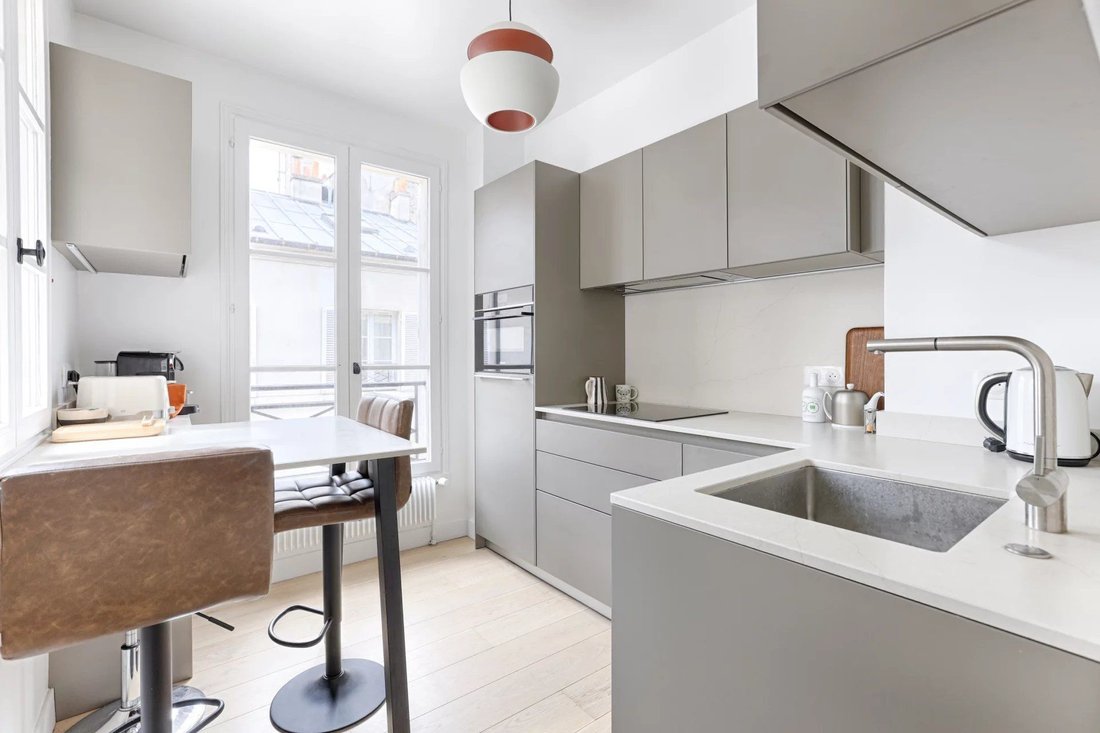 Apartment in Saint Philippe du Roule, Paris 8e Arrondissement, Paris 5 - 17856136