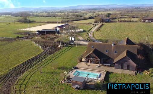 Villa à La Chapelle-de-Bragny, Bourgogne-Franche-Comté, France 1