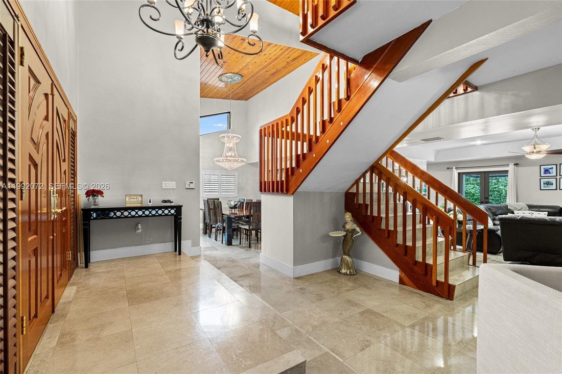 House in Hialeah, Florida, United States 4 - 17855188