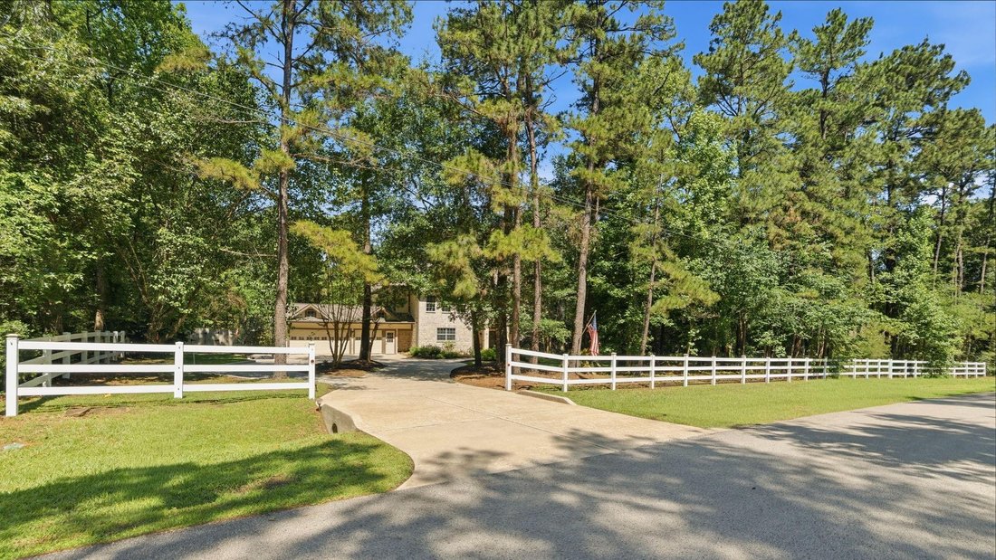 House in Conroe, Texas, United States 2 - 17855126
