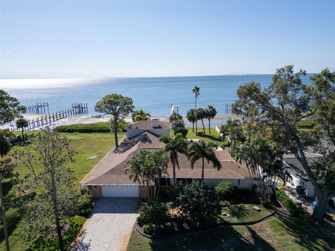 House in St. Petersburg, Florida, United States 1 - 17855023