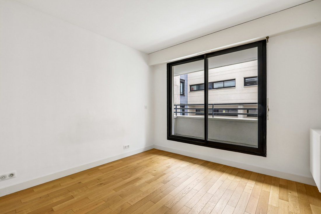 Apartment in Buttes Chaumont, Paris 19e Arrondissement, Paris 1 - 17852870