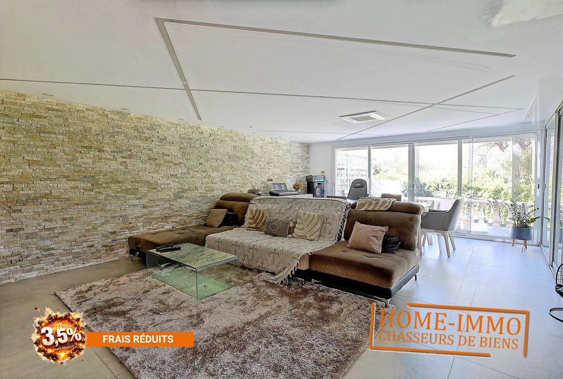 House in Antibes, Provence-Alpes-Côte d'Azur, France 1 - 17852844