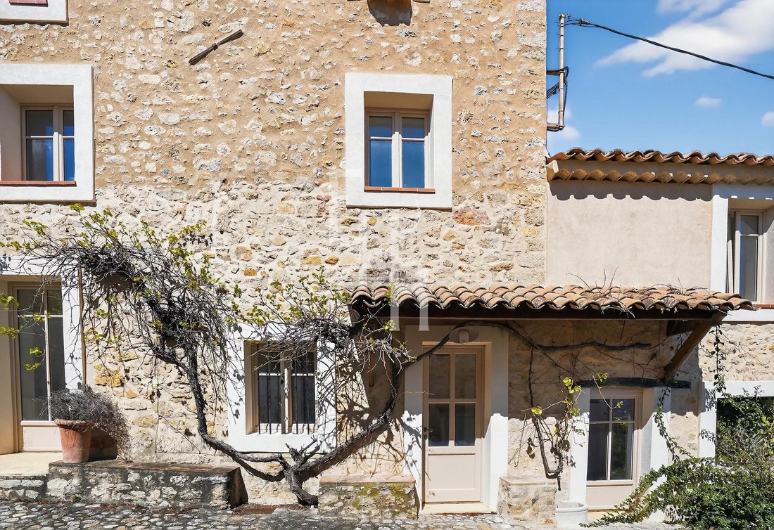 Villa in Mougins, Provence-Alpes-Côte d'Azur, France 1 - 17851761