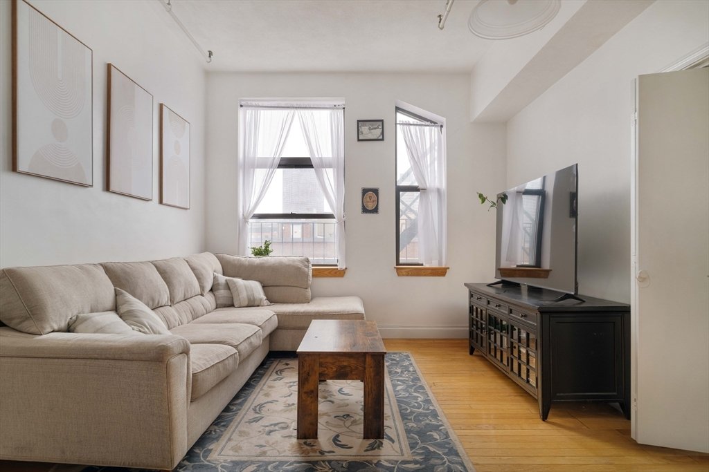 House in Boston, Massachusetts, United States 5 - 17852744