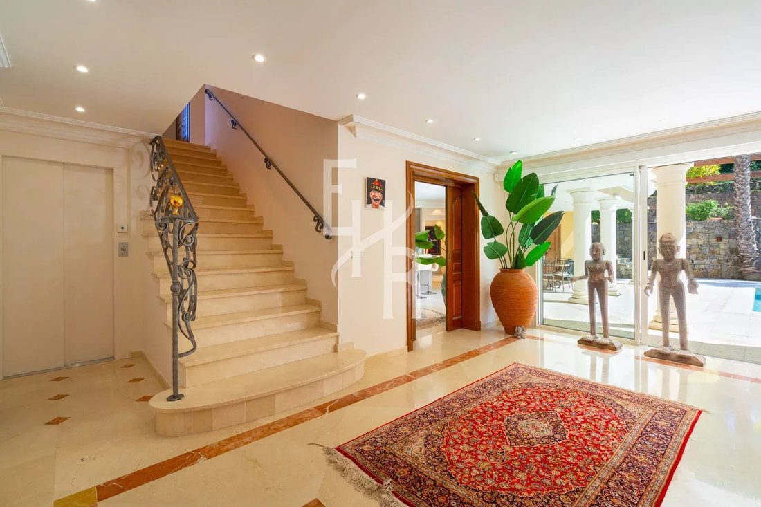 Villa in Mougins, Provence-Alpes-Côte d'Azur, France 3 - 17851784