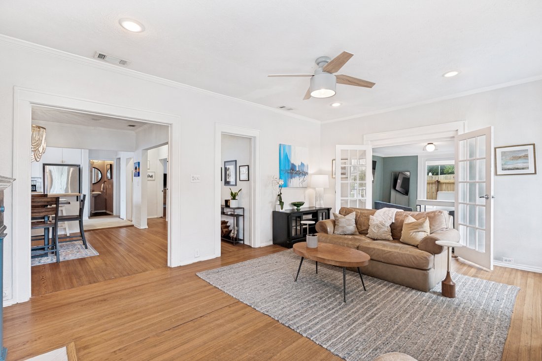 House in Dallas, Texas, United States 5 - 17852433