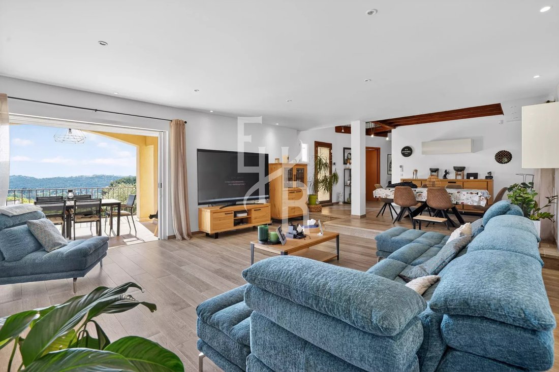 House in Mougins, Provence-Alpes-Côte d'Azur, France 4 - 17851744