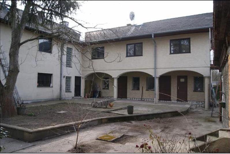 House in Strasshof an der Nordbahn, Lower Austria, Austria 1 - 17853575