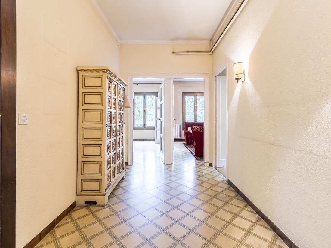 Apartment in Ciutat Vella, Barcelona, Spain 3 - 17852947