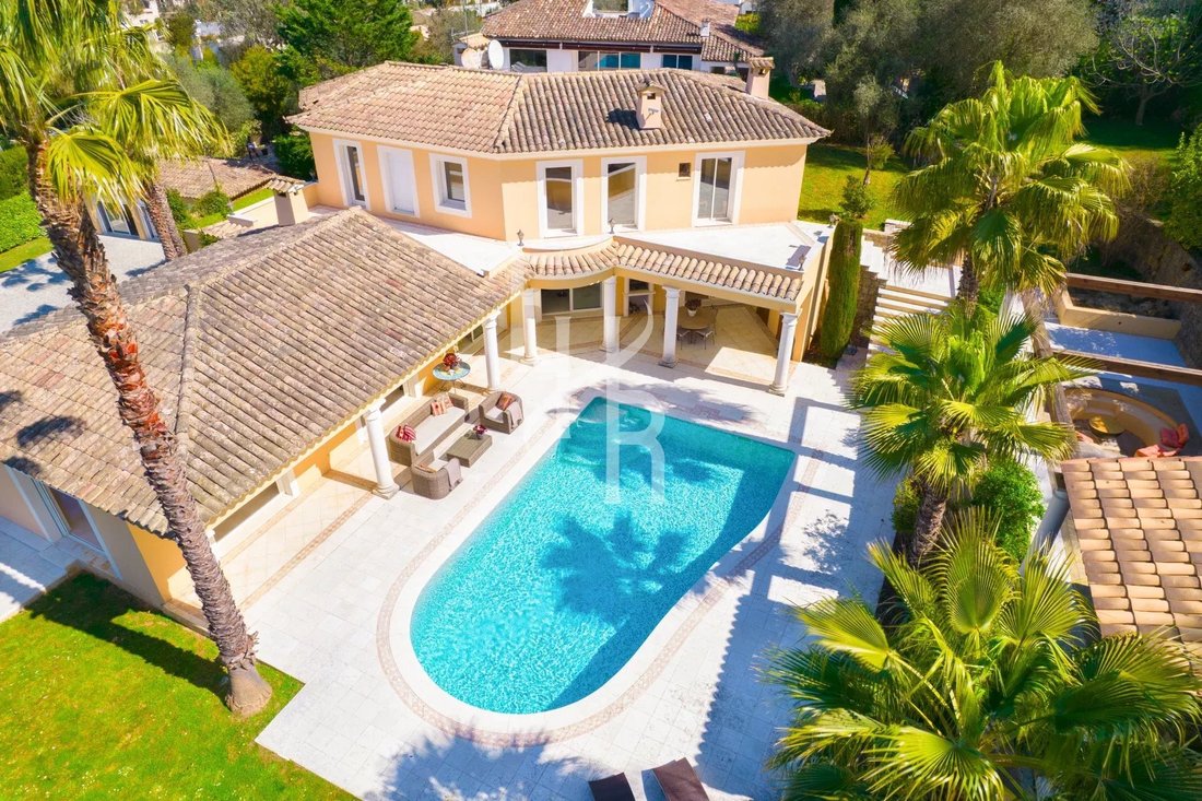 Villa in Mougins, Provence-Alpes-Côte d'Azur, France 1 - 17851784