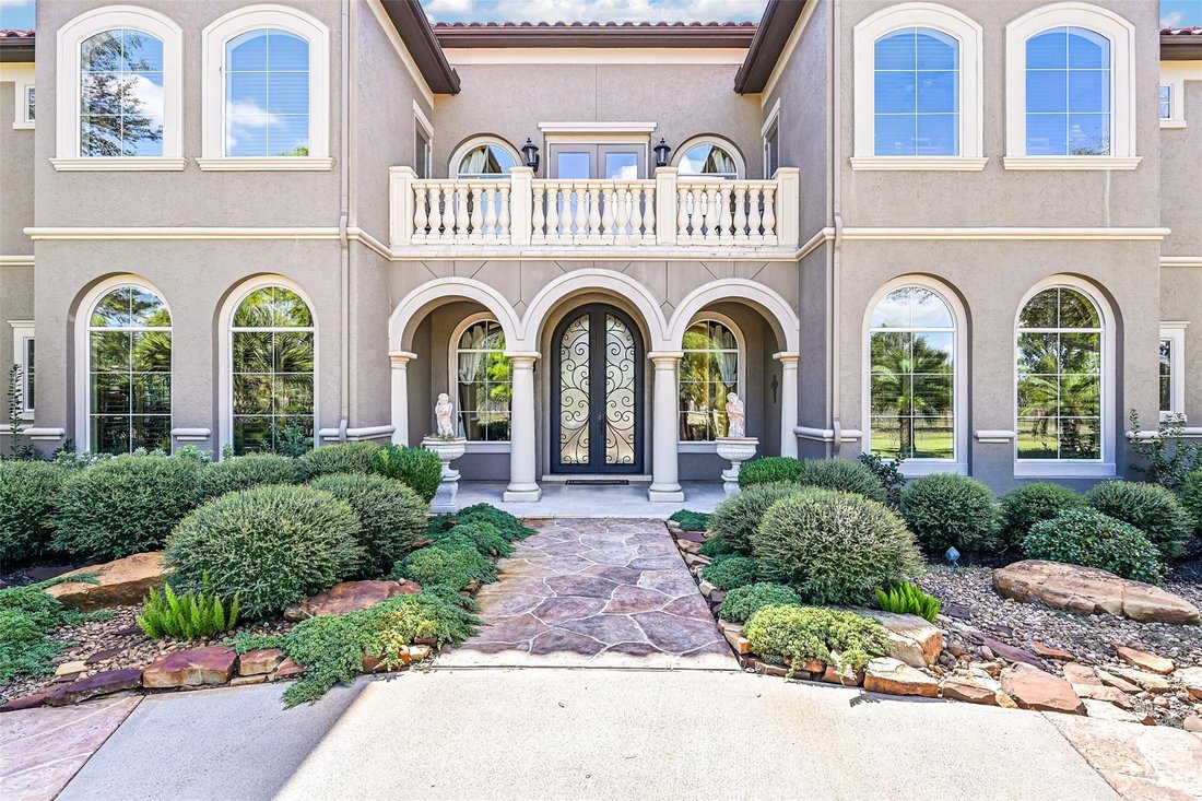 House in Friendswood, Texas, United States 4 - 17855063