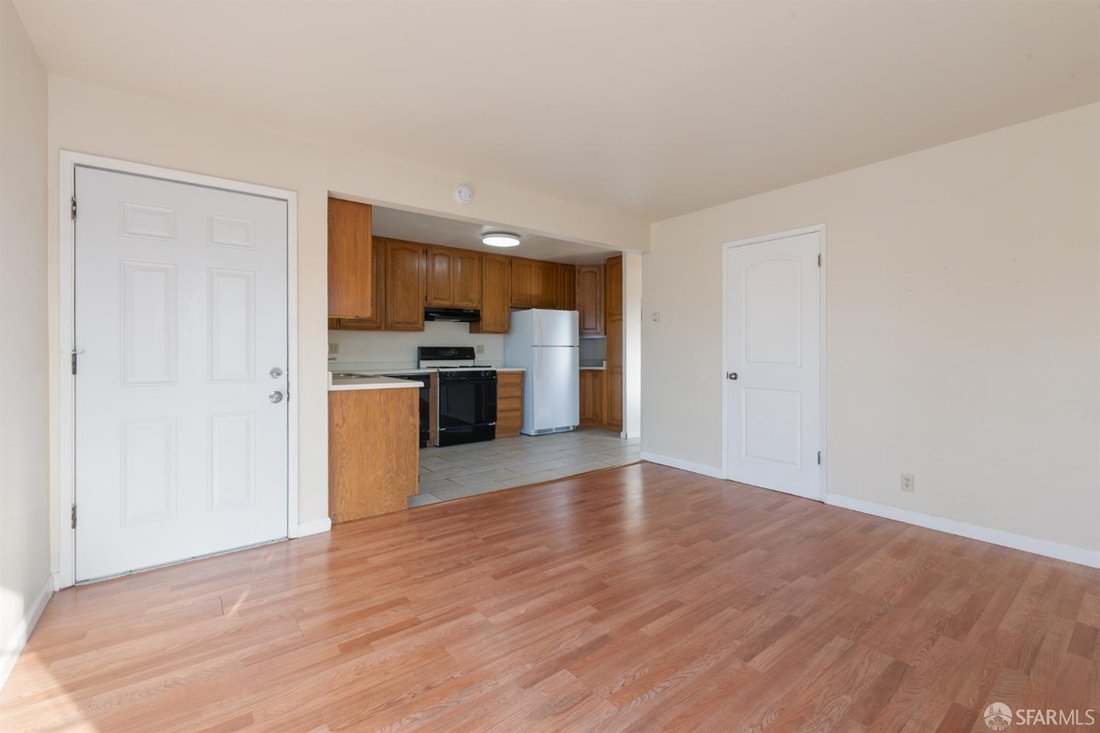 San Leandro, California, United States 5 - 17854282