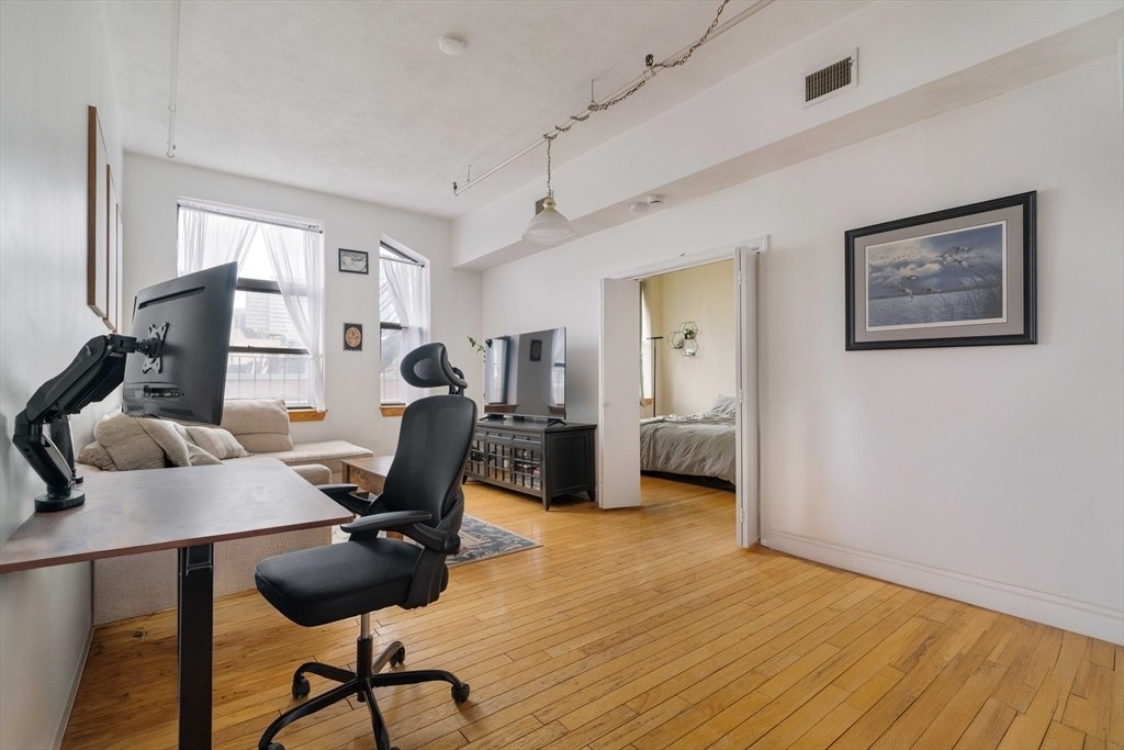 House in Boston, Massachusetts, United States 4 - 17852744