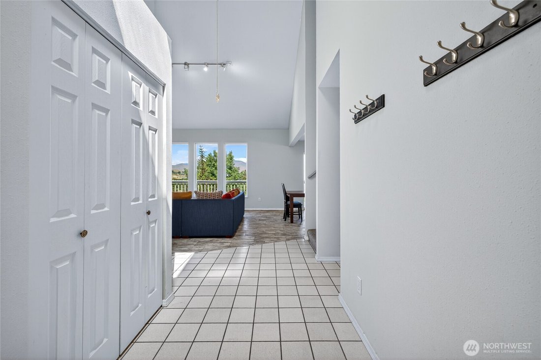 House in Wenatchee, Washington, United States 5 - 17855853