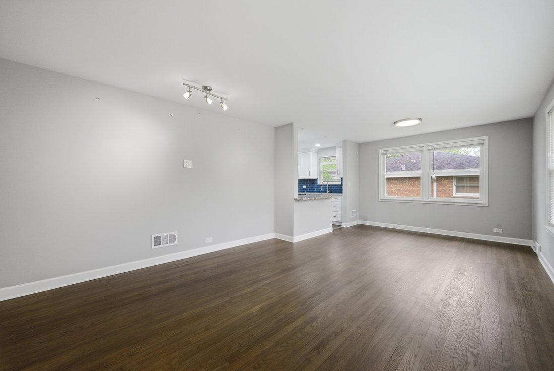 House in Skokie, Illinois, United States 5 - 17771603