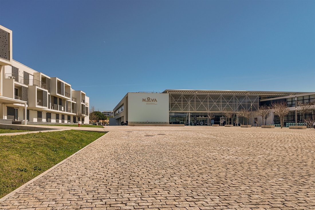 Apartment in Carcavelos e Parede, Lisbon, Portugal 3 - 17856347