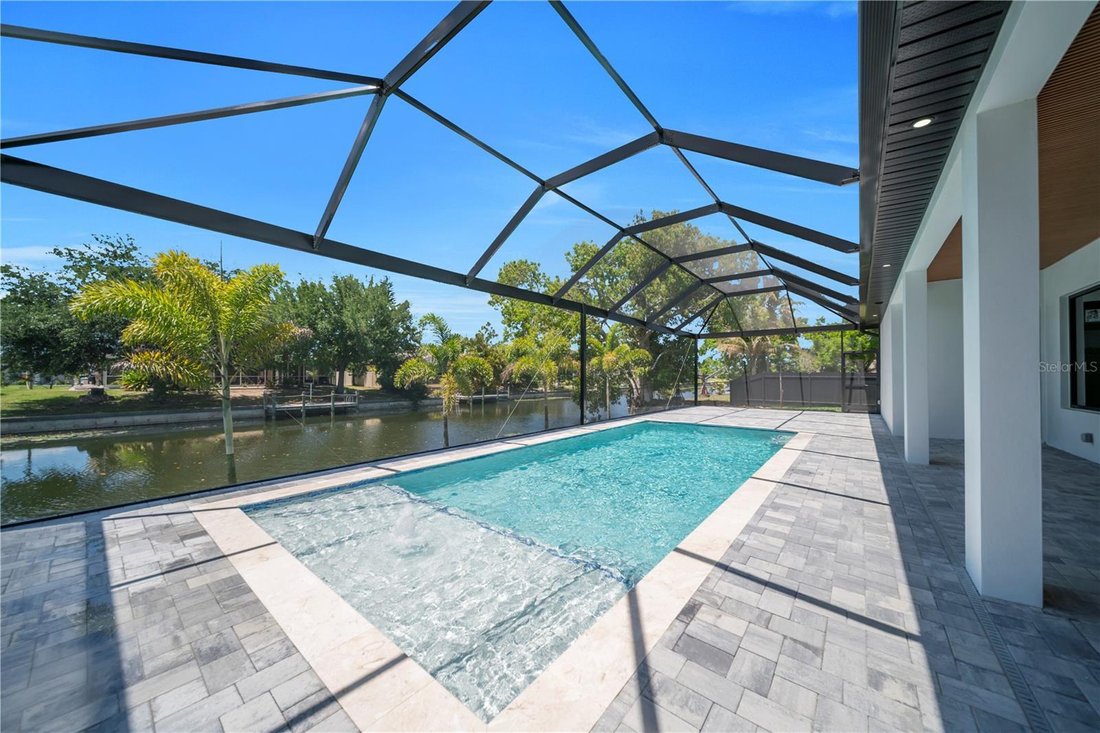 House in Cape Coral, Florida, United States 2 - 17855018