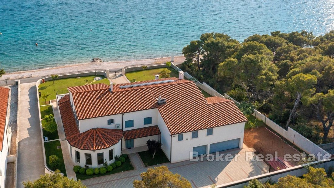 Villa in Gradska cetvrt Varos, Sibenik, Sibenik-Knin County 1 - 17858992