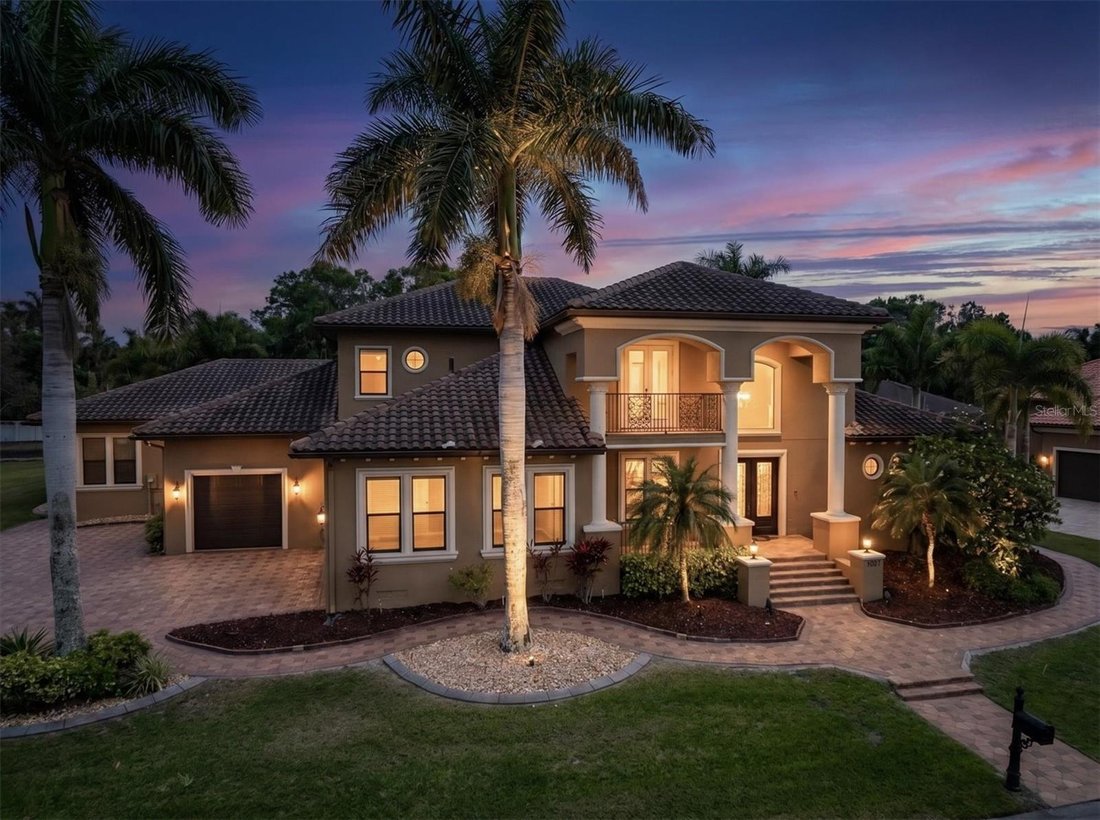 House in Tarpon Springs, Florida, United States 3 - 17857937