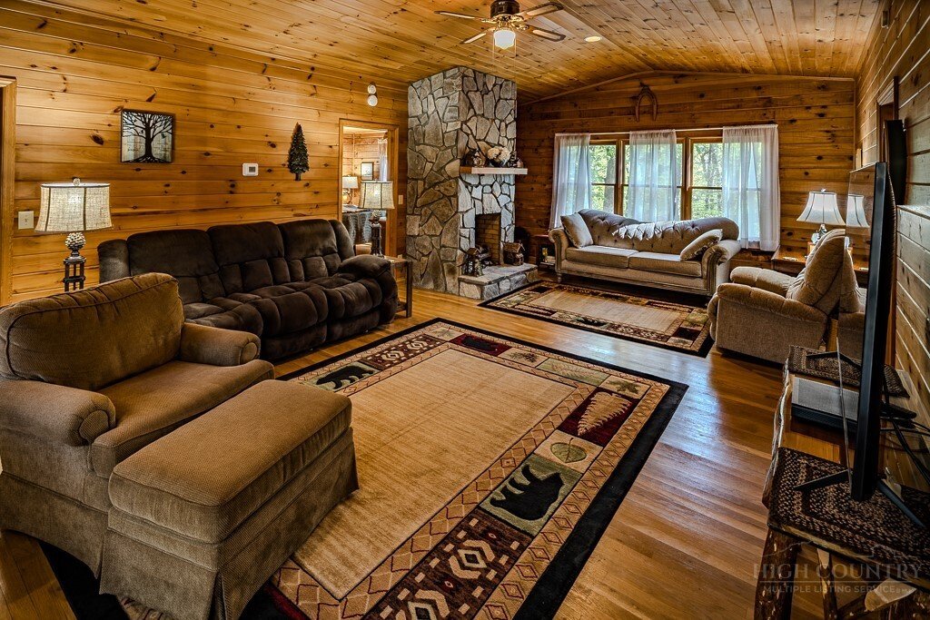 House in Newland, North Carolina, United States 5 - 17858270