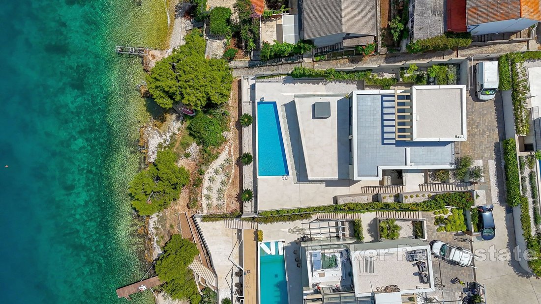 Villa en Okrug Gornji, Split-Dalmacia, Croacia 2 - 17858954