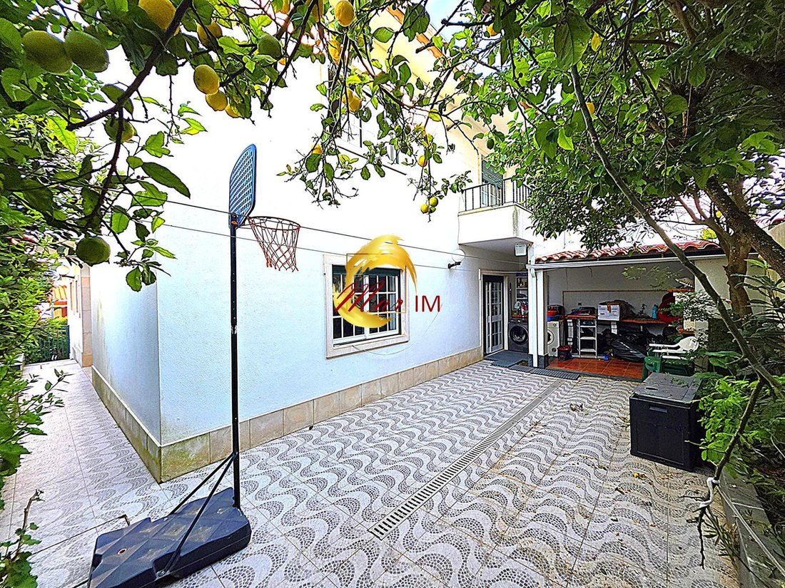 House in Rio de Mouro, Lisbon, Portugal 3 - 17857993
