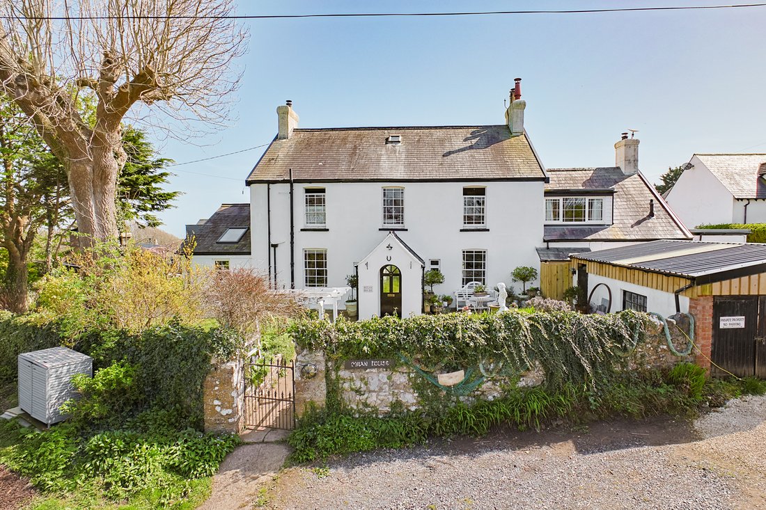 House in Port Eynon, Wales 1 - 17857910