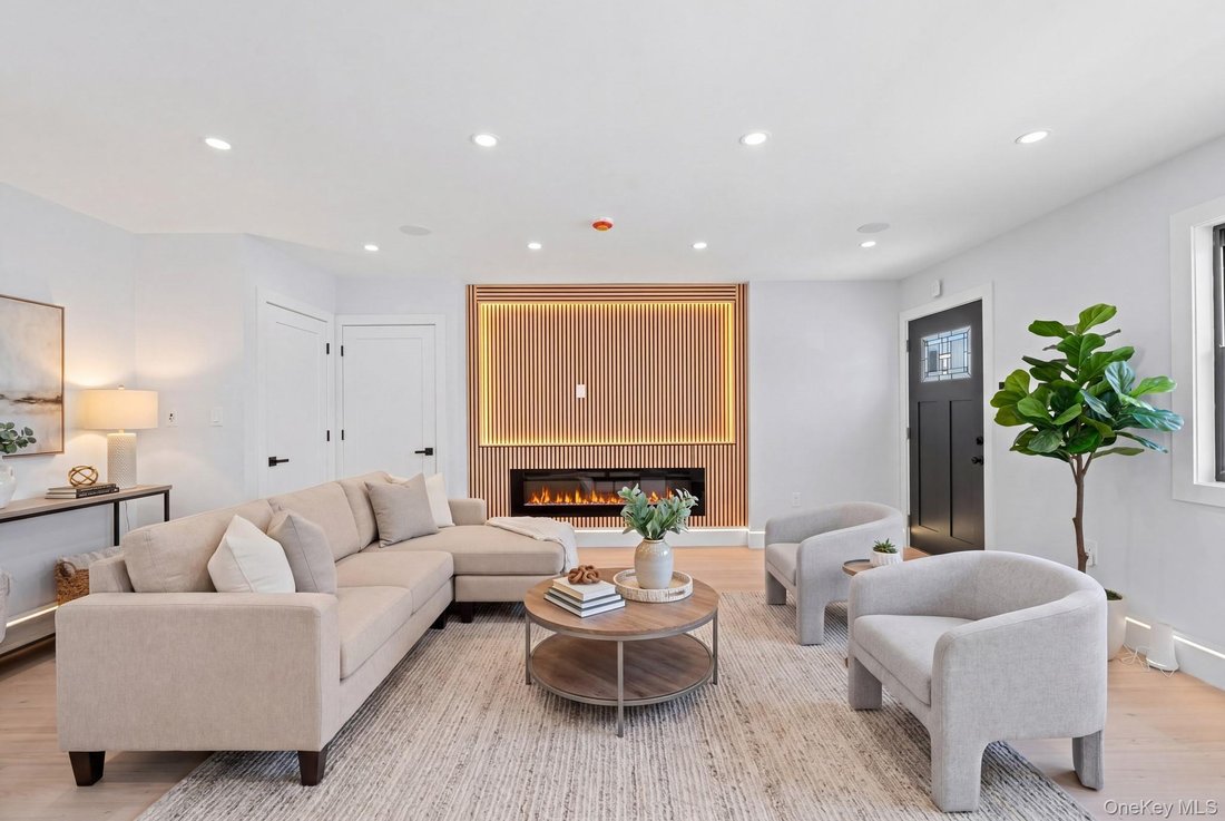 House in New York, New York, United States 4 - 17857664
