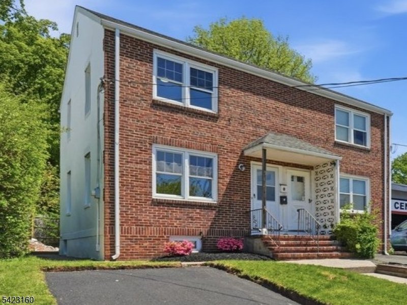 House in Cranford, New Jersey, United States 1 - 17858585
