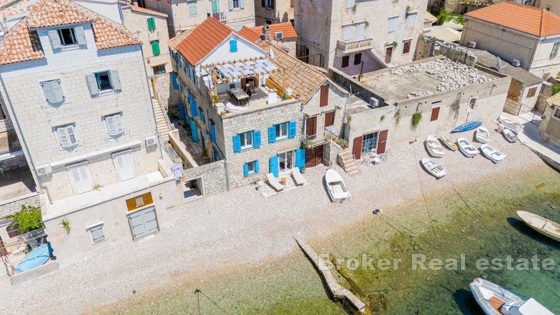 Villa in Komiza, Split-Dalmatia County, Croatia 3 - 17857527