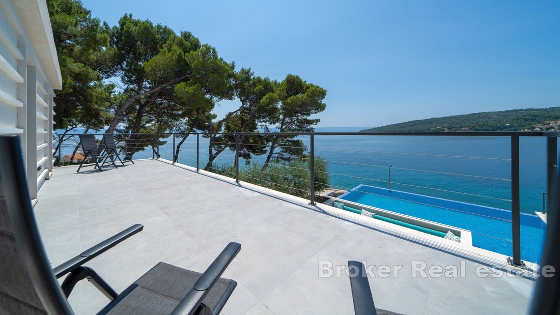 Villa in Supetar, Split-Dalmatia County, Croatia 2 - 17857528