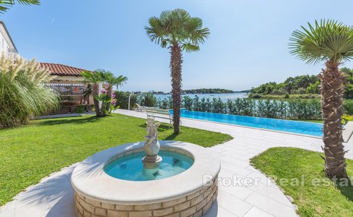 Haus in Mjesni odbor Gregovica, Grad Pula, Gespanschaft Istrien 1