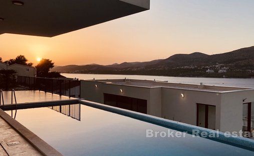 Villa en Okrug Gornji, Split-Dalmacia, Croacia 1