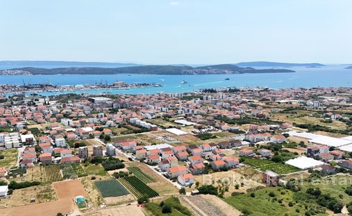 Land in Plano, Trogir, Split-Dalmatia County, Croatia 1