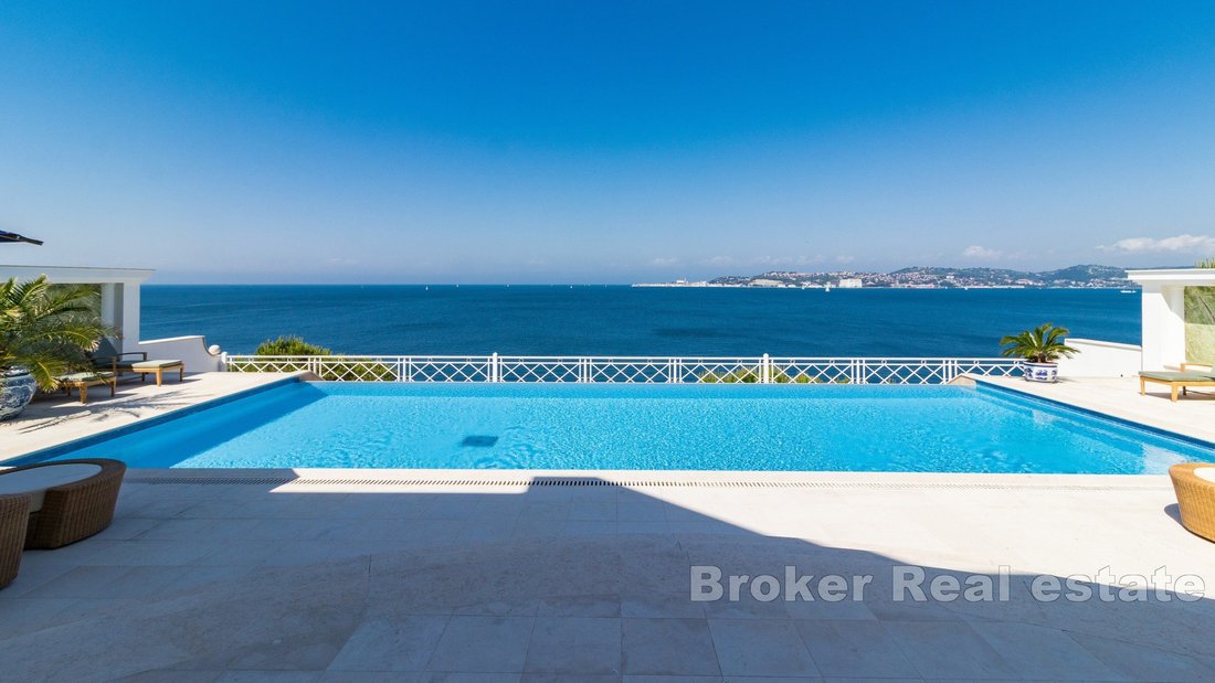 Villa in Umag, Istria County, Croatia 1 - 17858596