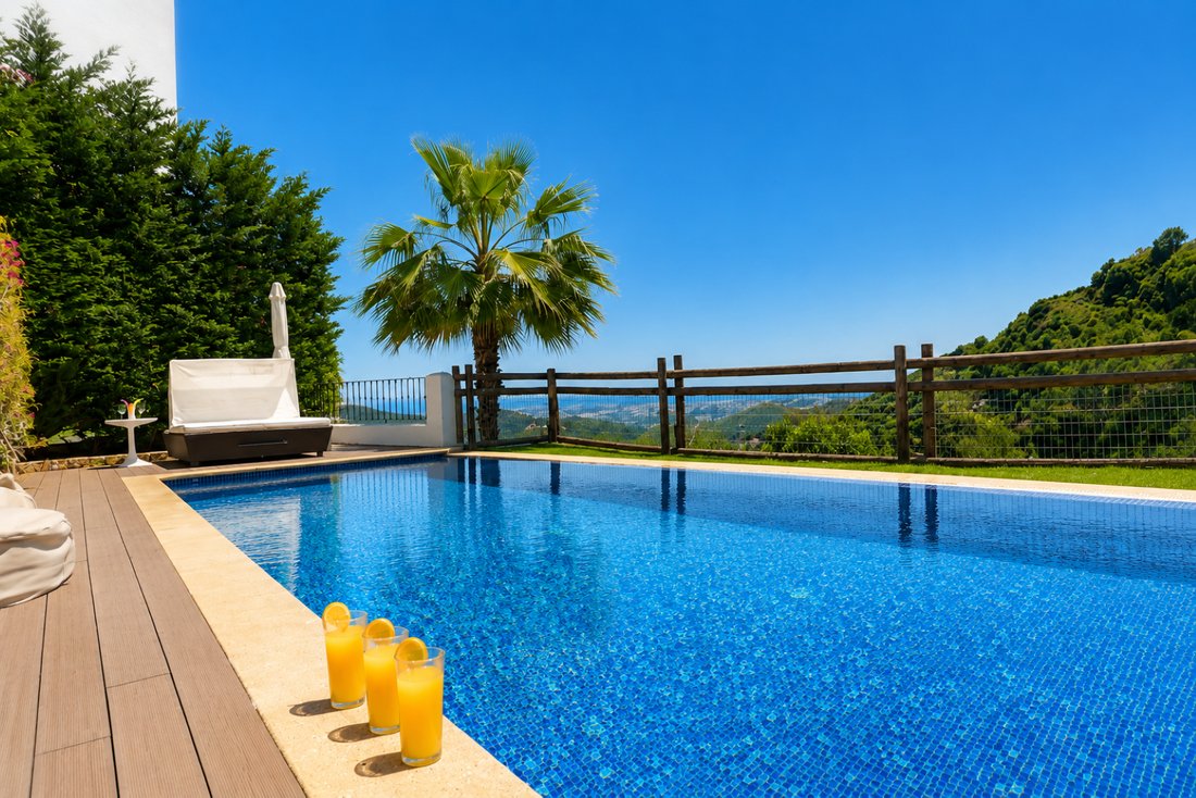 Villa in Benahavis, Andalusia, Spain 2 - 17734284