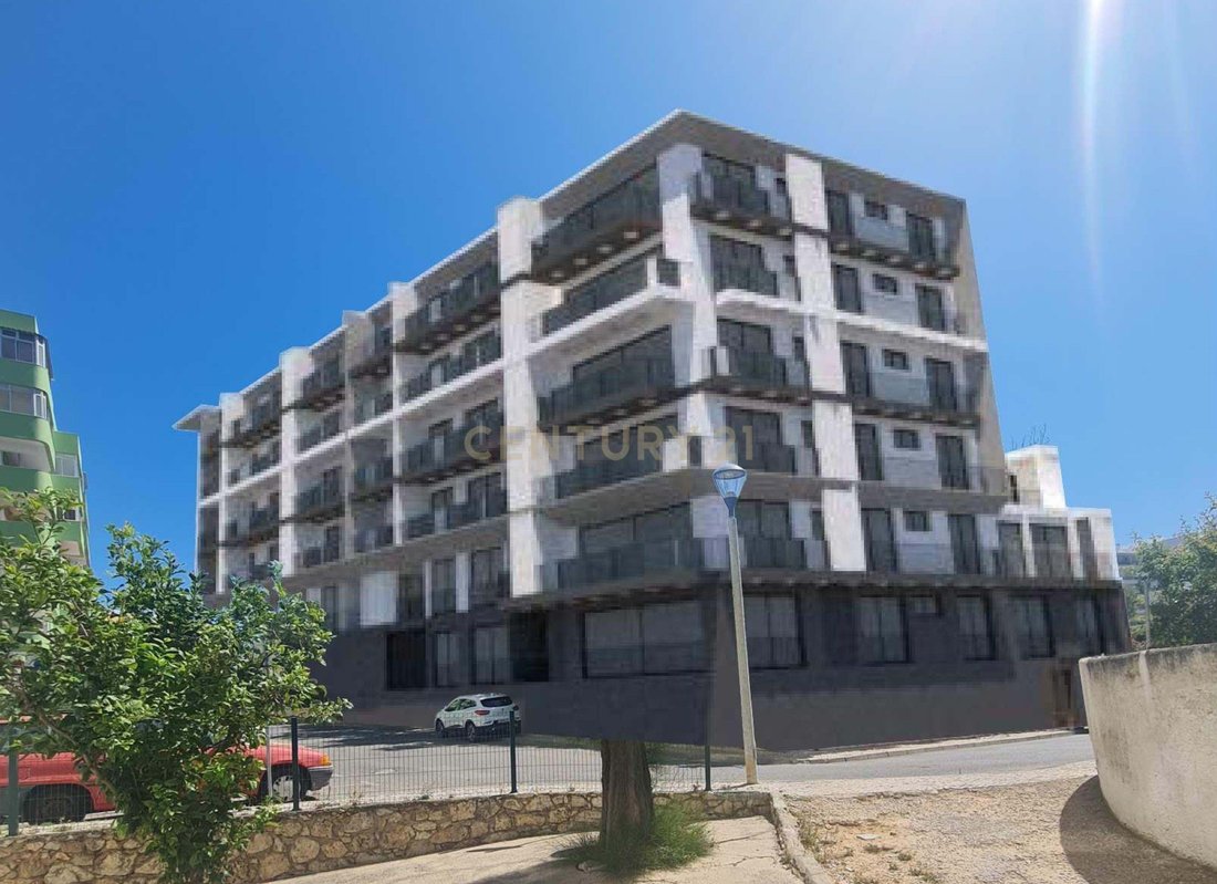 Land in Quarteira, Algarve, Portugal 1 - 17856023