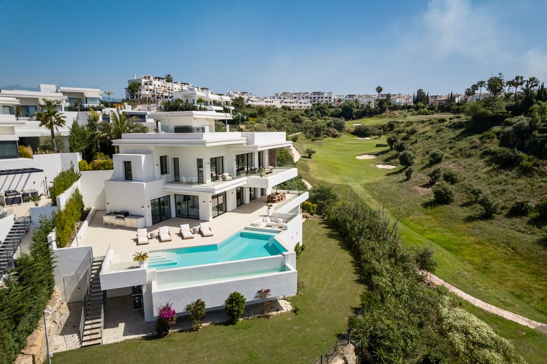 Villa in Estepona, Andalusia, Spain 1 - 15879896