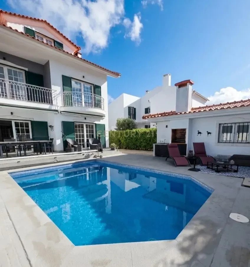 Villa in Cascais e Estoril, Lisbon, Portugal 1 - 17858753
