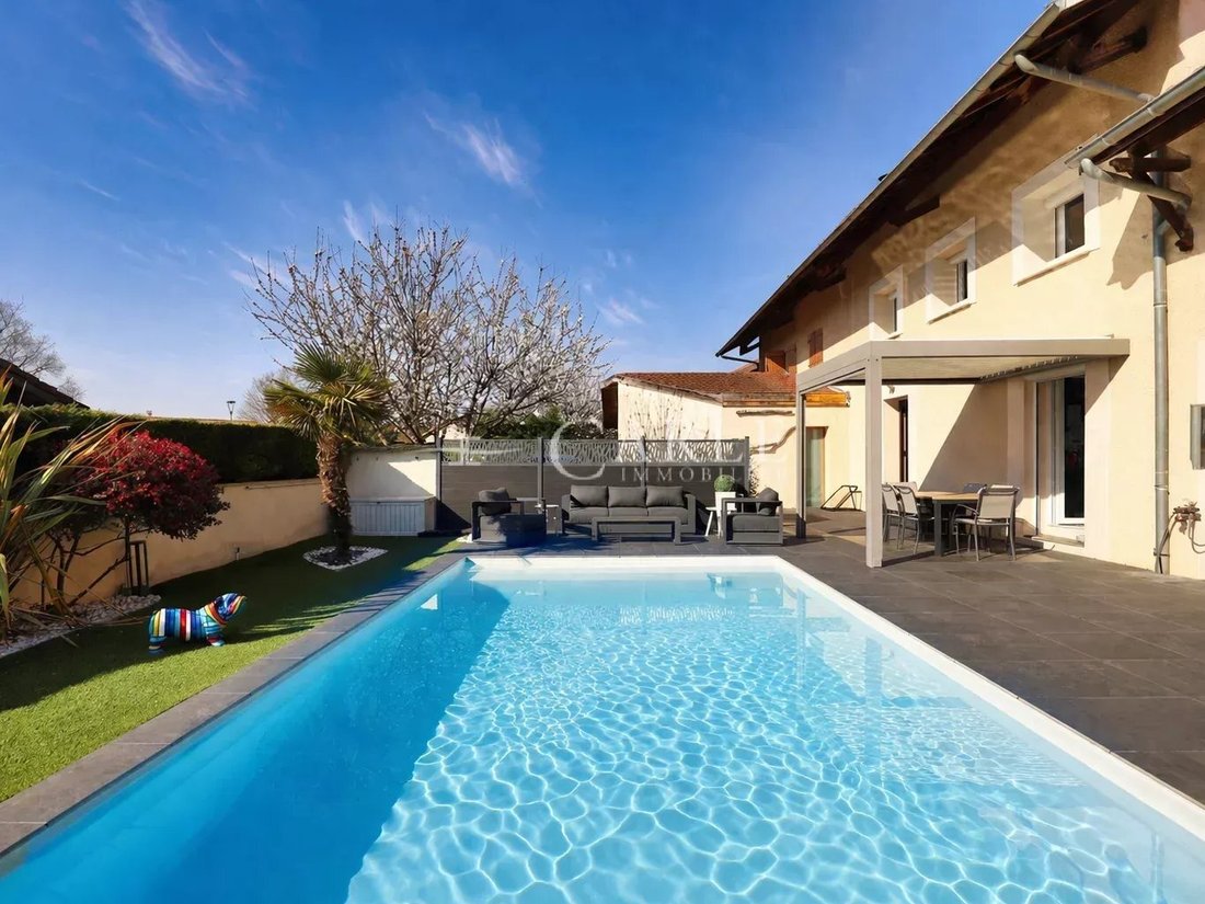 House in Couronne Eloignee, Charvieu-Chavagneux, France 1 - 16745811