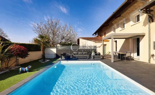 House in Couronne Eloignee, Charvieu-Chavagneux, France 1