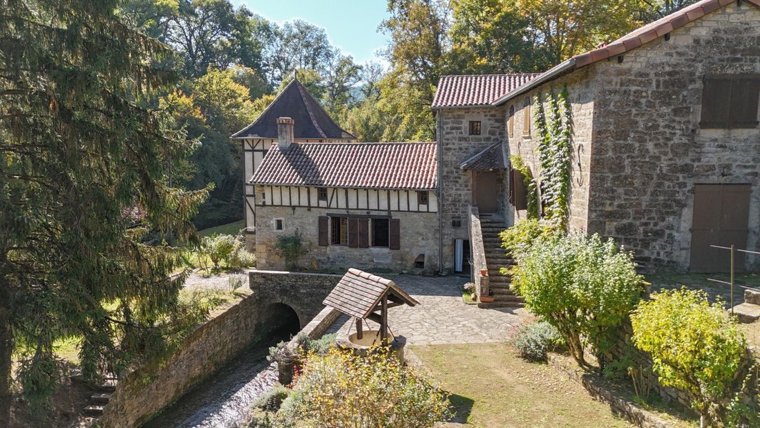 Estate in Caylus, Occitania, France 1 - 17858827